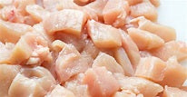 BONELESS CHICKEN CHUNKS 2KG